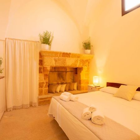 Palazzo Le Zicaredde Bed & Breakfast Salve Dış mekan fotoğraf